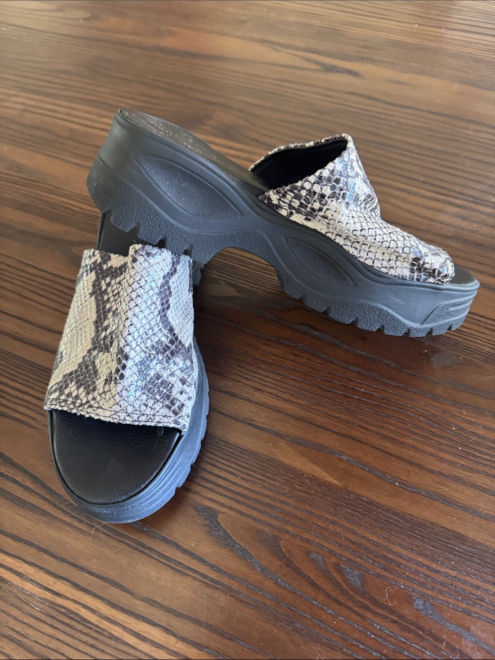 Topshop Snake-Print Platform Slide Mules in Black and Gray - Picture 1 of 9